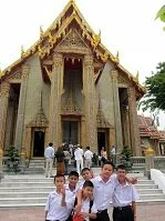 Copyright © Safari the Globe Thai Culture - Playing Ping Pong at a Temple