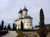 Copyright © Safari the Globe Romanian Architecture - Cetatuia Monastery in Iasi