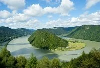 Copyright © Raul Belles Tena Austrian Geography - Danube River