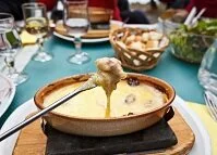 Copyright © Peta Thames Swiss Food - Fondue