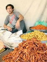 Copyright © Safari the Globe Indian Culture - Food for Sale