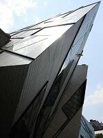 Copyright © Safari the Globe Canadian Architecture - Royal Ontario Museum