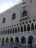 Copyright © Safari the Globe Italian Architecture - Doge's Palace in Venice